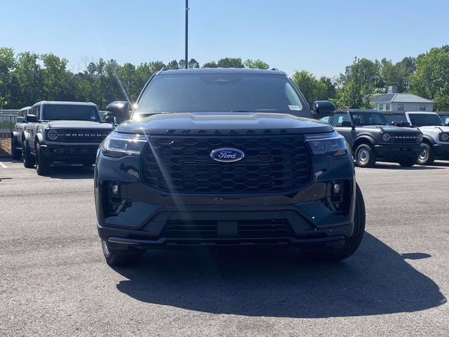 2026 Agate Black Metallic Ford Explorer ST-Line RWD SUV