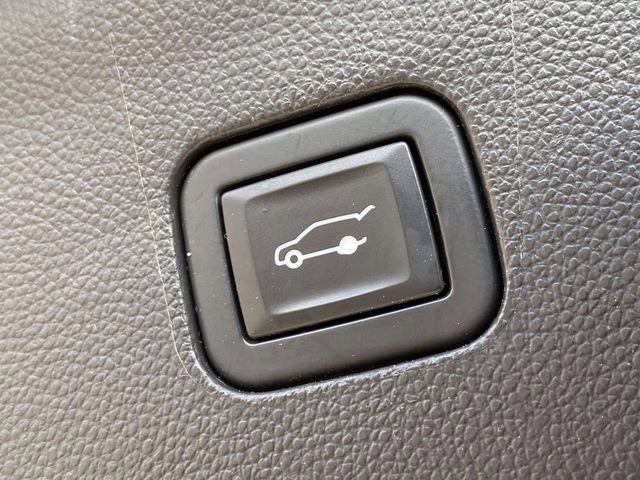 2021 White Frost Tricoat Buick Enclave Avenir AWD SUV