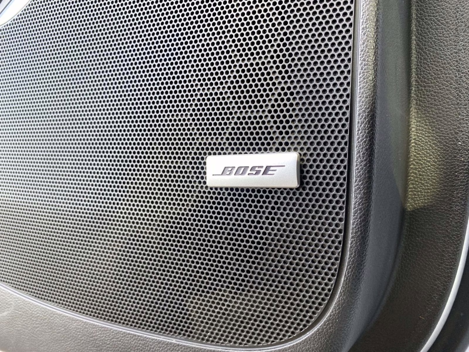 2021 White Frost Tricoat Buick Enclave Avenir AWD SUV