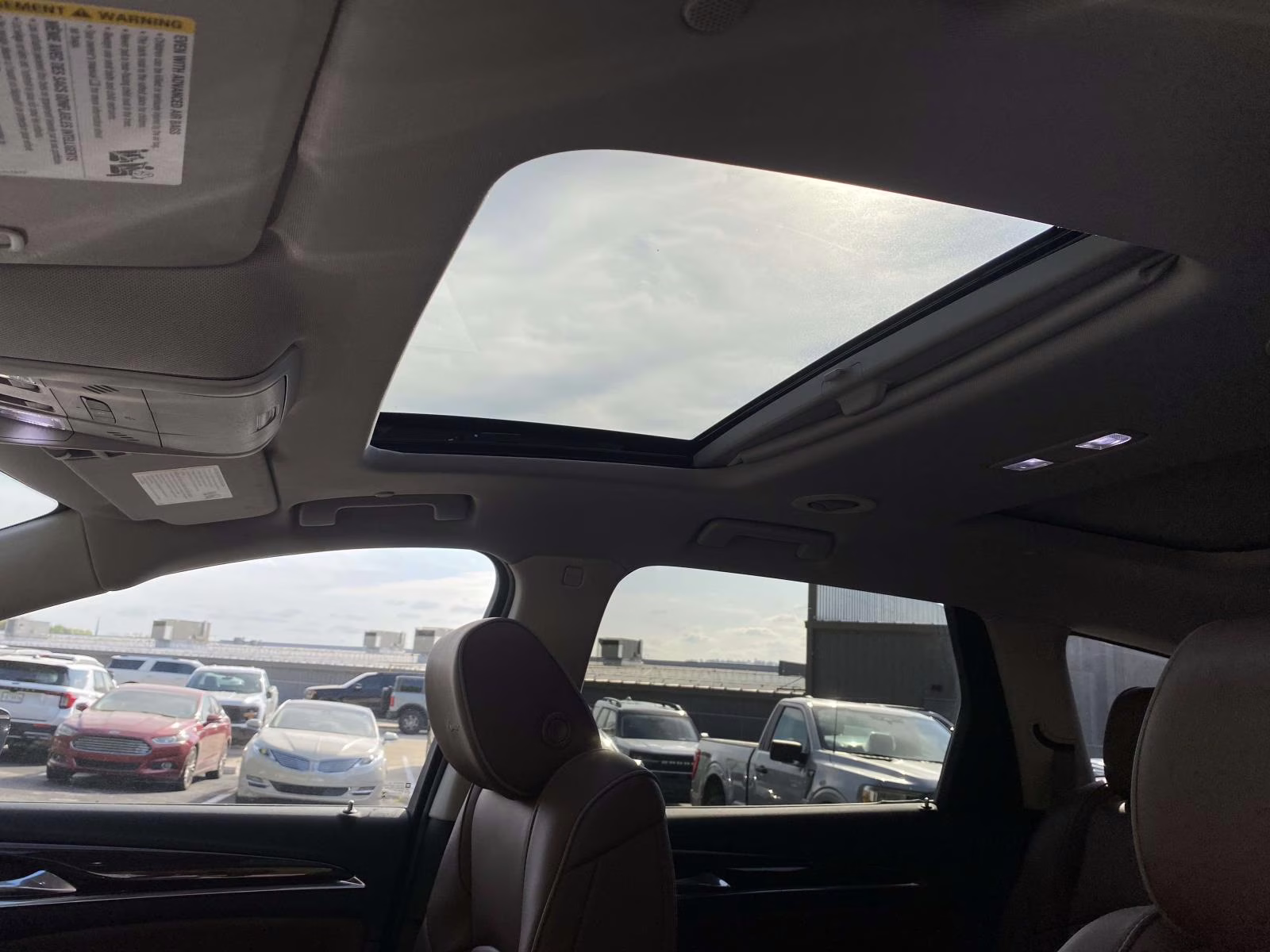 2021 White Frost Tricoat Buick Enclave Avenir AWD SUV