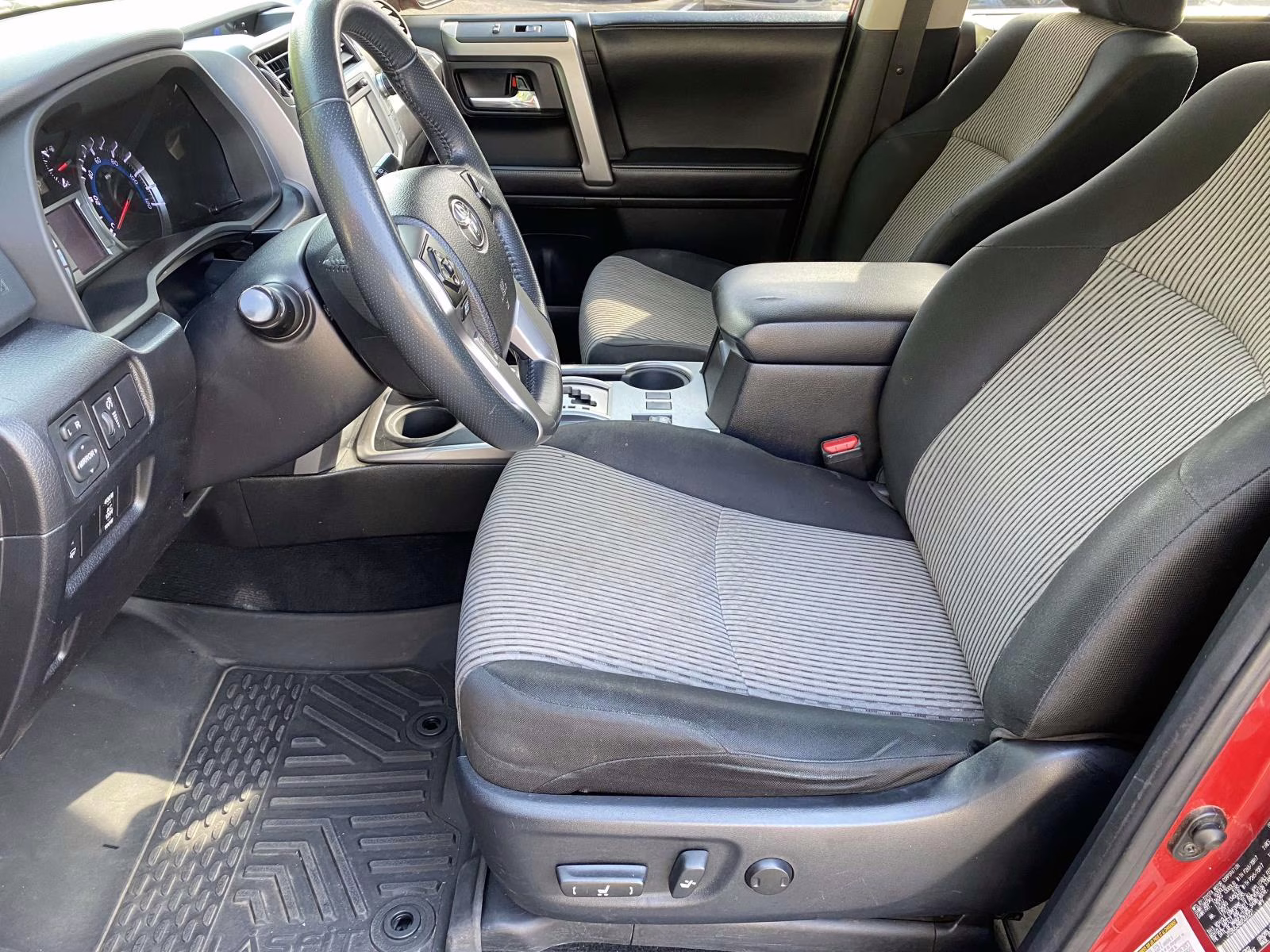 2016 Barcelona Red Metallic Toyota 4Runner SR5 4X4 SUV