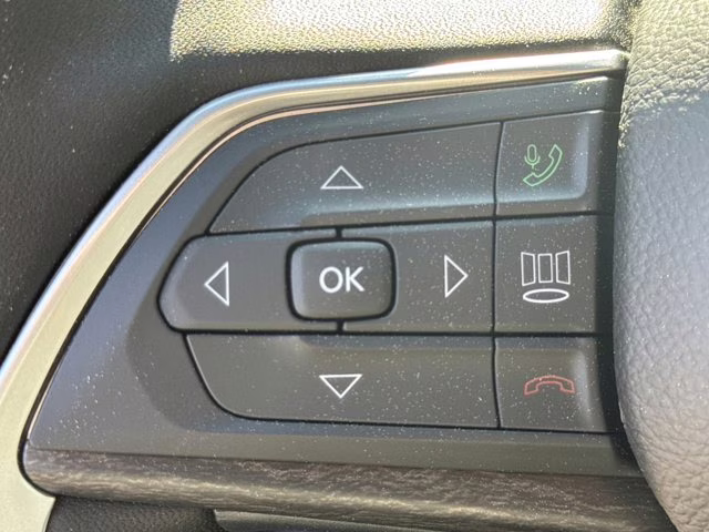 2026 Diamond Black Crystal Pearlcoat Jeep Grand Cherokee Limited 4X4 SUV