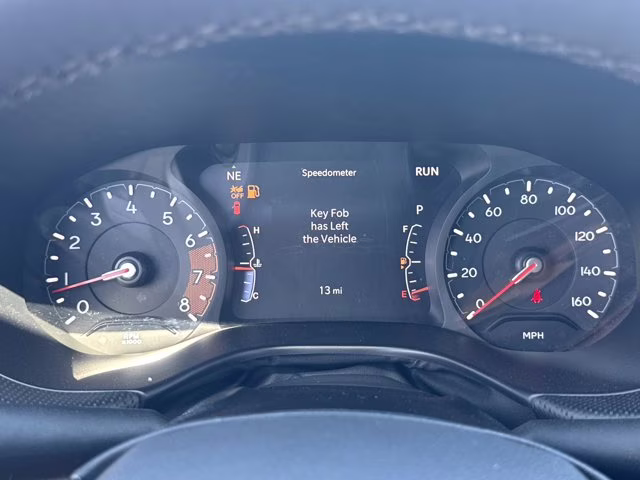 2026 Silver Zynith Metallic Clearcoat Jeep Compass Latitude Altitude 4X4 SUV