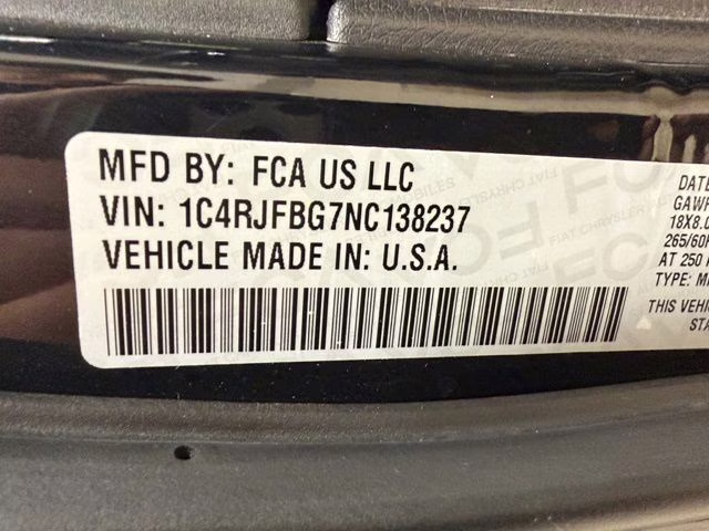 2022 Diamond Black Crystal Pearlcoat Jeep Grand Cherokee WK Limited 4X4 SUV