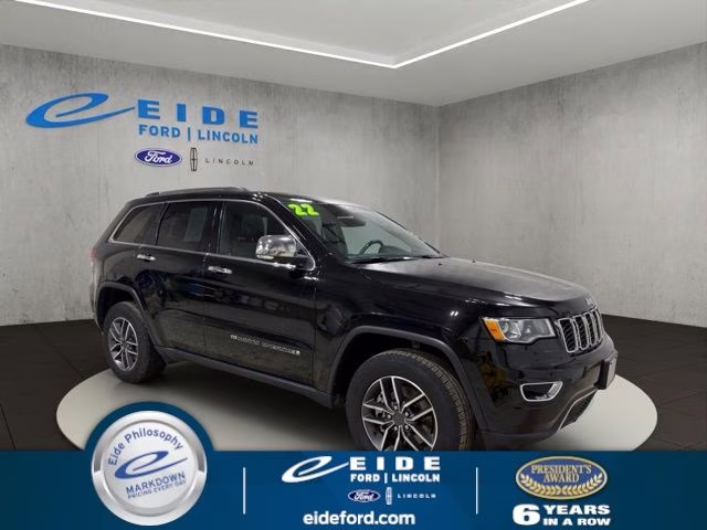 2022 Diamond Black Crystal Pearlcoat Jeep Grand Cherokee WK Limited 4X4 SUV