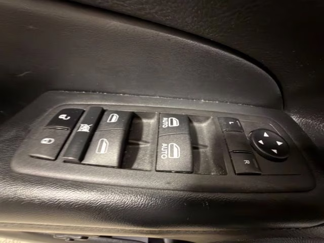 2022 Diamond Black Crystal Pearlcoat Jeep Grand Cherokee WK Limited 4X4 SUV