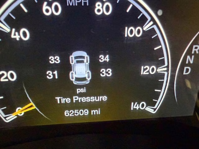 2022 Diamond Black Crystal Pearlcoat Jeep Grand Cherokee WK Limited 4X4 SUV