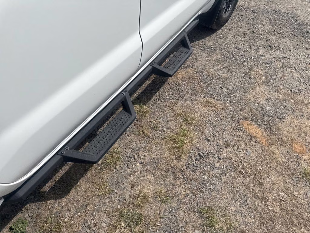 2022 Glacier White Nissan Frontier PRO-X RWD Truck