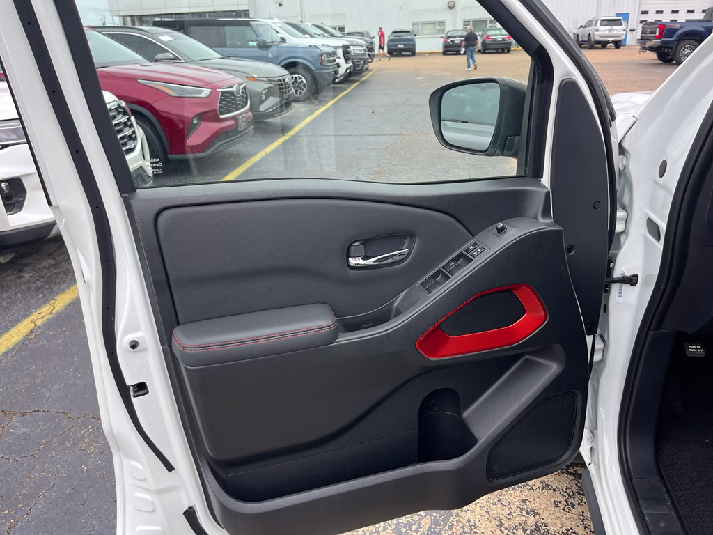 2022 Glacier White Nissan Frontier PRO-X RWD Truck