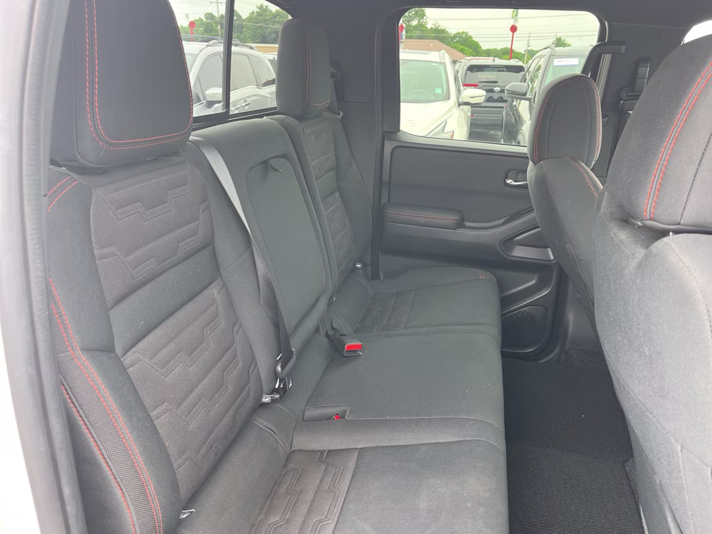 2022 Glacier White Nissan Frontier PRO-X RWD Truck
