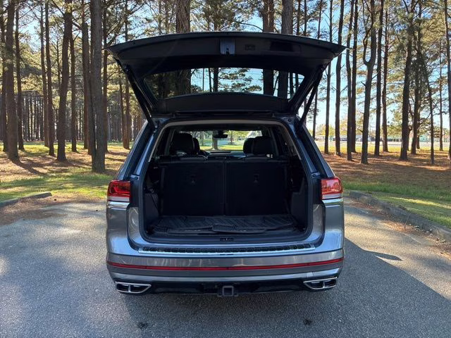 2021 Platinum Gray Metallic Volkswagen Atlas 3.6L V6 SEL Premium R-Line AWD SUV