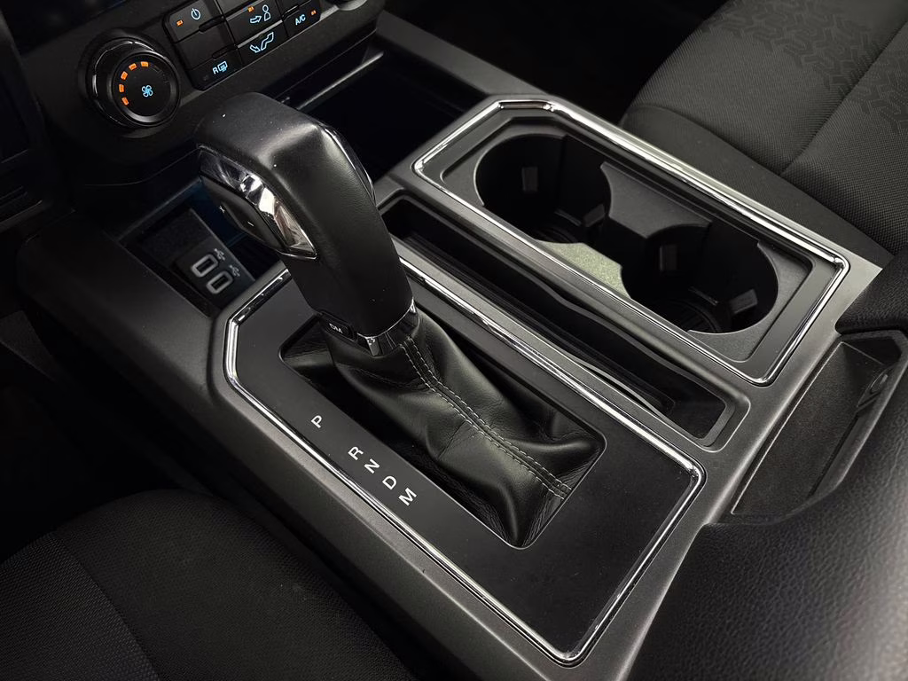 2020 Velocity Blue Metallic Ford F-150 XLT RWD Truck