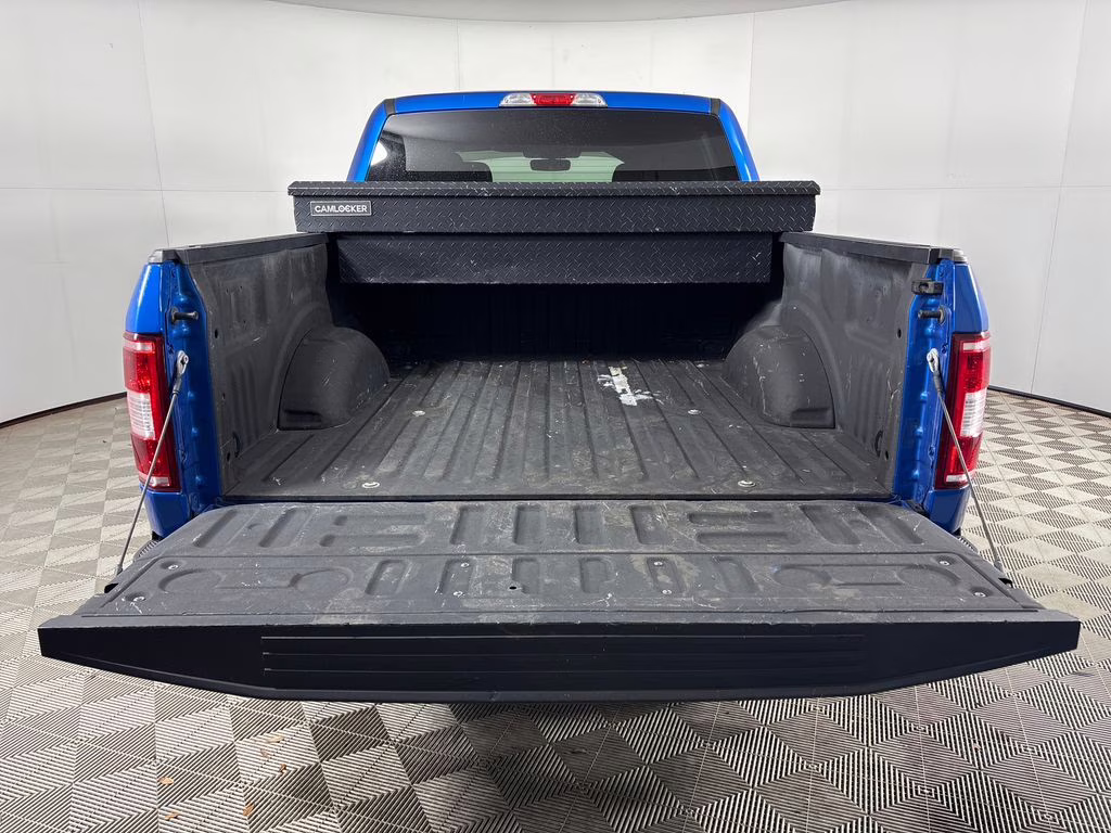 2020 Velocity Blue Metallic Ford F-150 XLT RWD Truck
