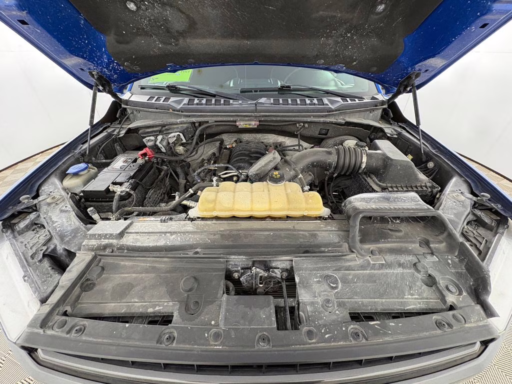 2020 Velocity Blue Metallic Ford F-150 XLT RWD Truck