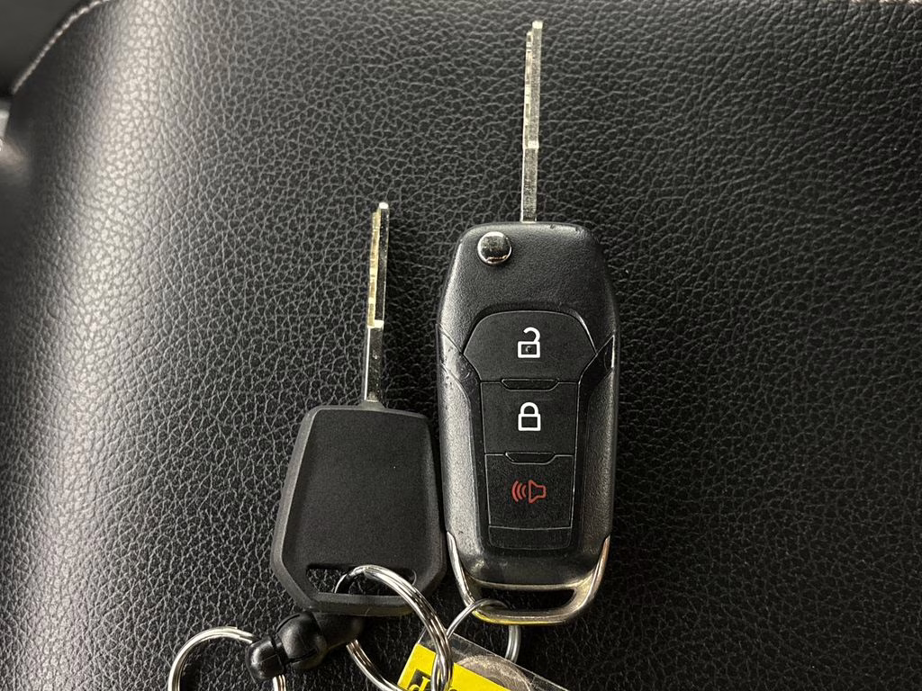 2020 Velocity Blue Metallic Ford F-150 XLT RWD Truck