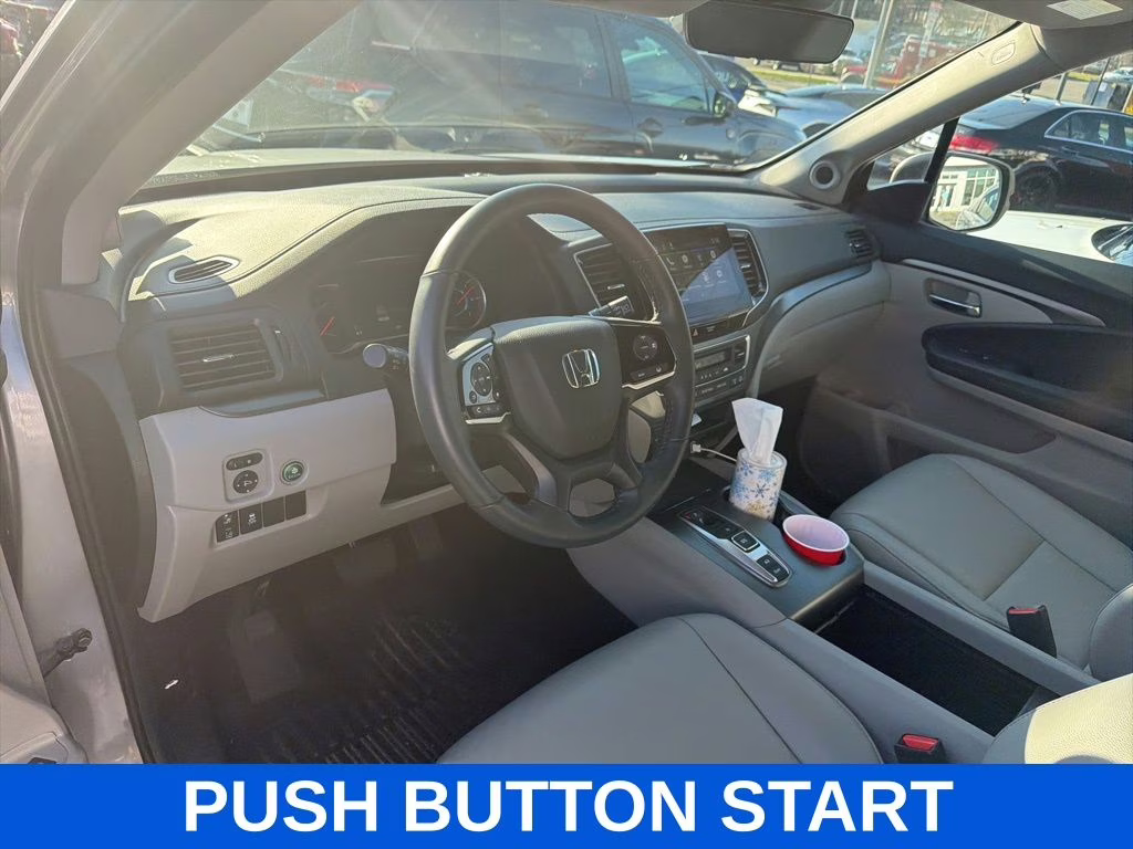 2022 Lunar Silver Metallic Honda Pilot Special Edition AWD SUV