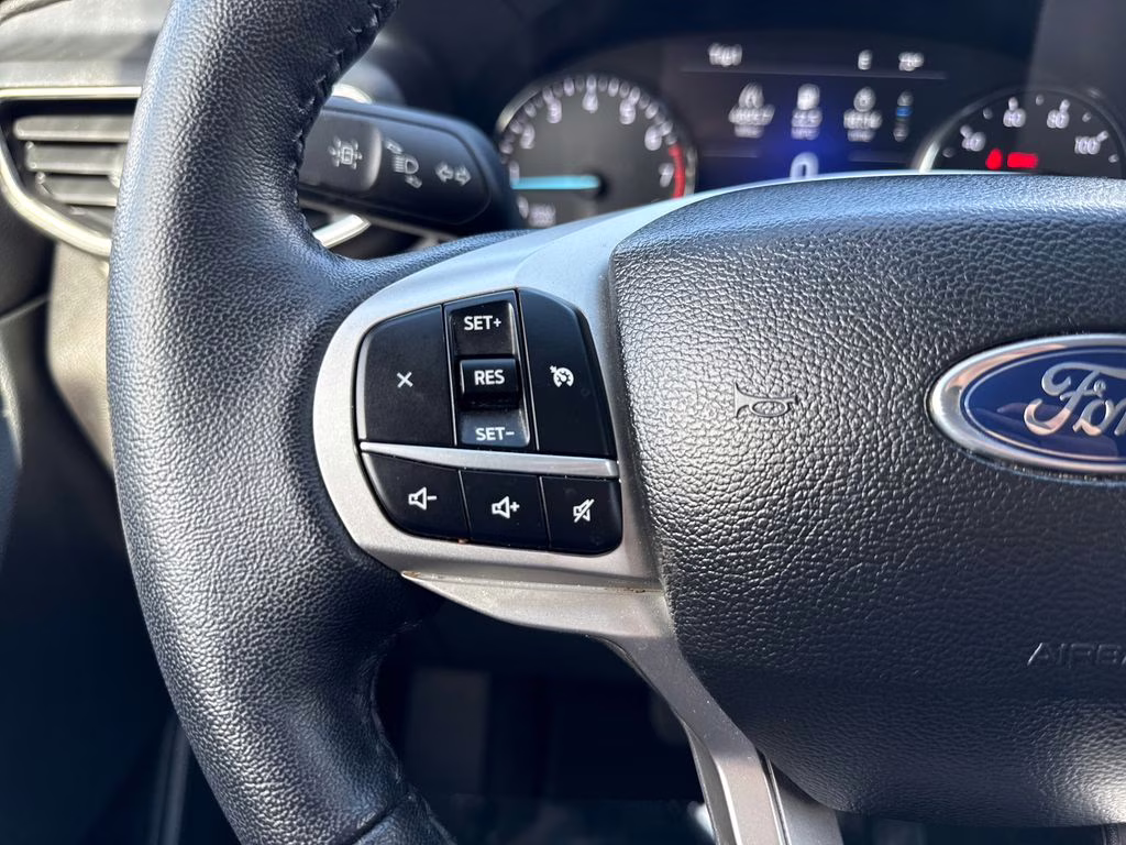 2023 Agate Black Metallic Ford Explorer XLT 4X4 SUV