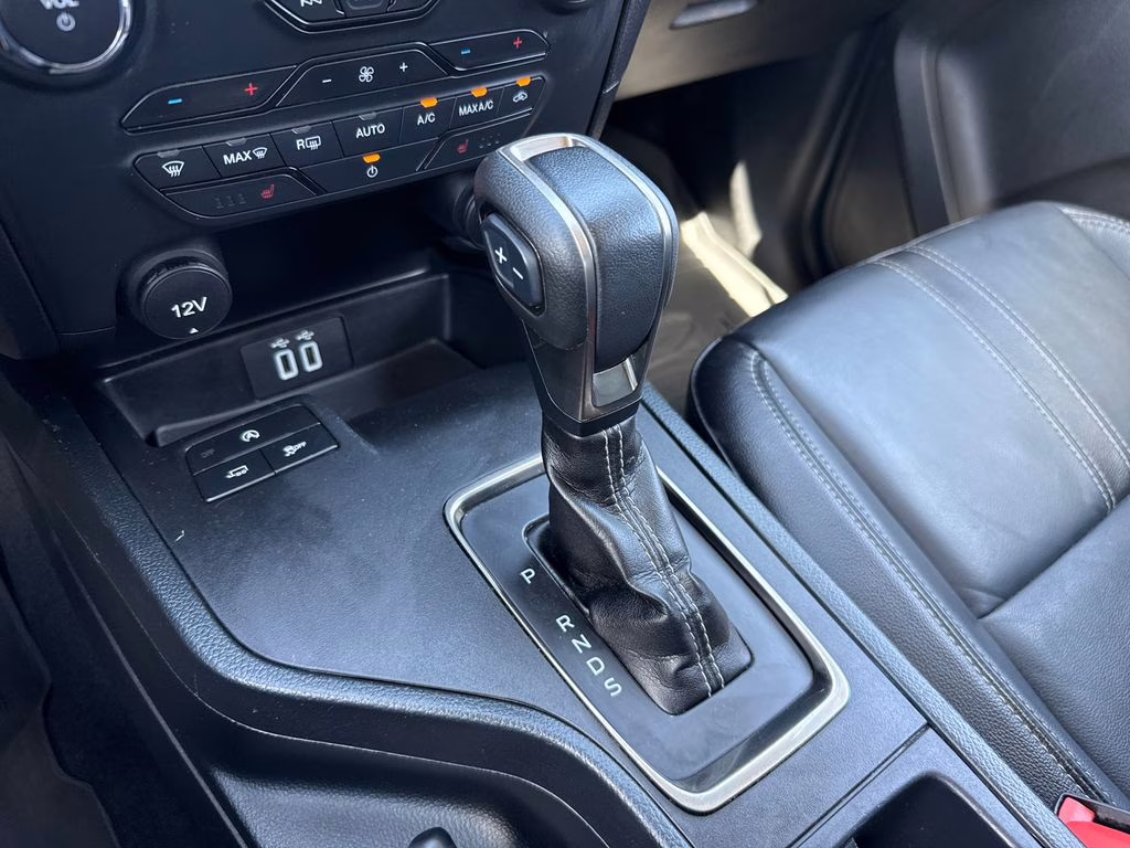 2022 Oxford White Ford Ranger Lariat RWD Truck