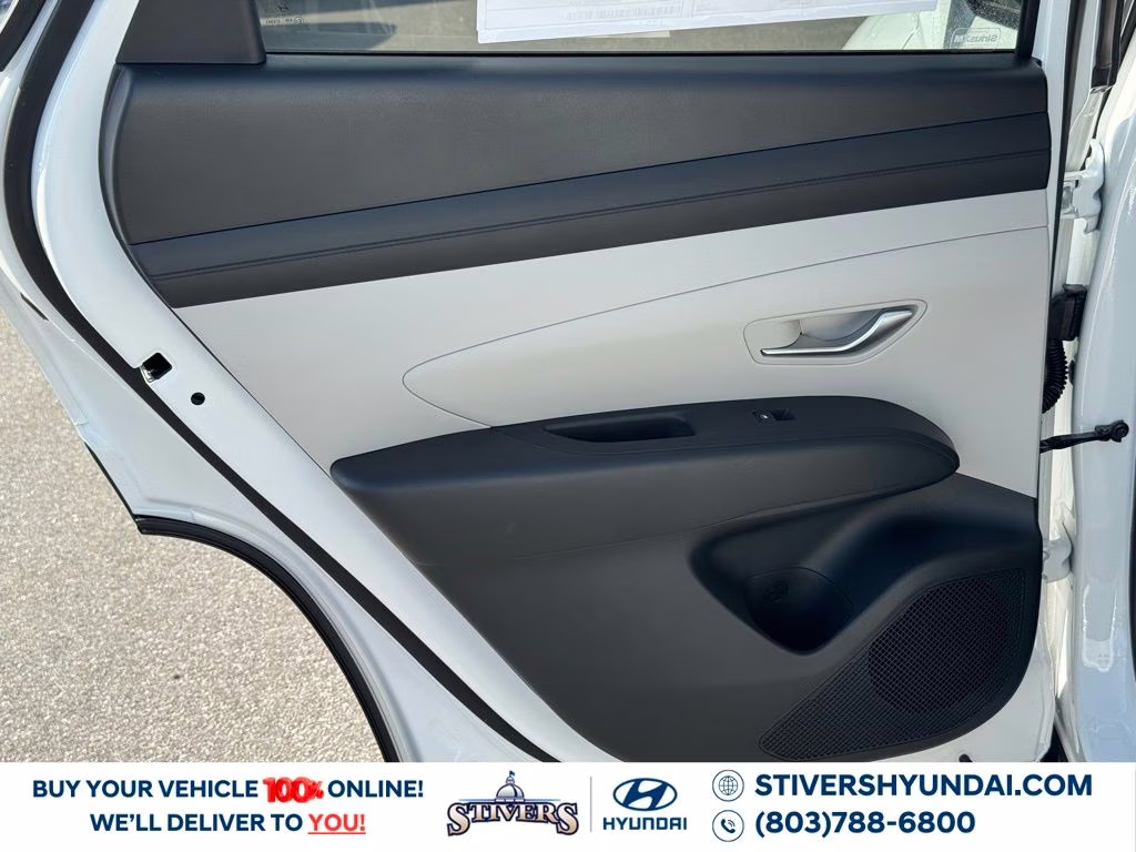 2026 White Pearl Hyundai Tucson SEL FWD SUV