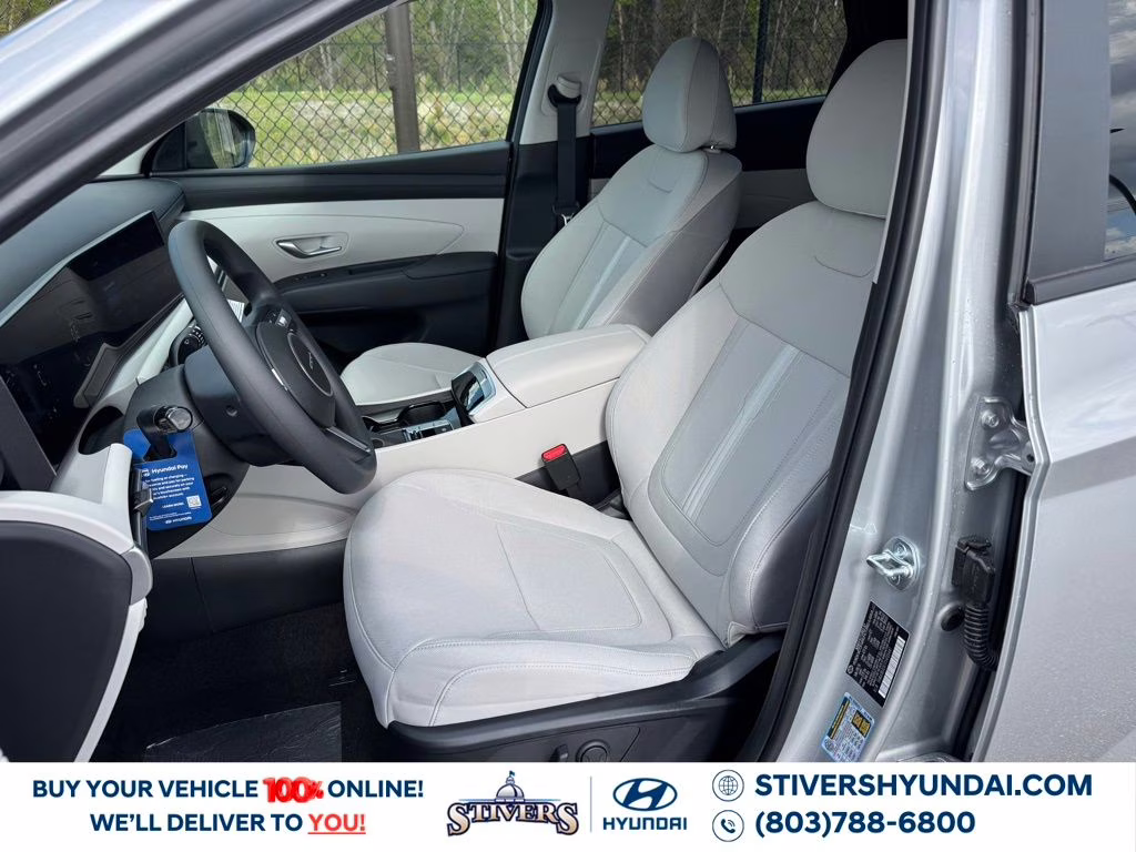 2026 Shimmering Silver Hyundai Tucson SEL FWD SUV
