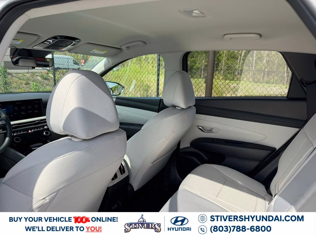 2026 Shimmering Silver Hyundai Tucson SEL FWD SUV