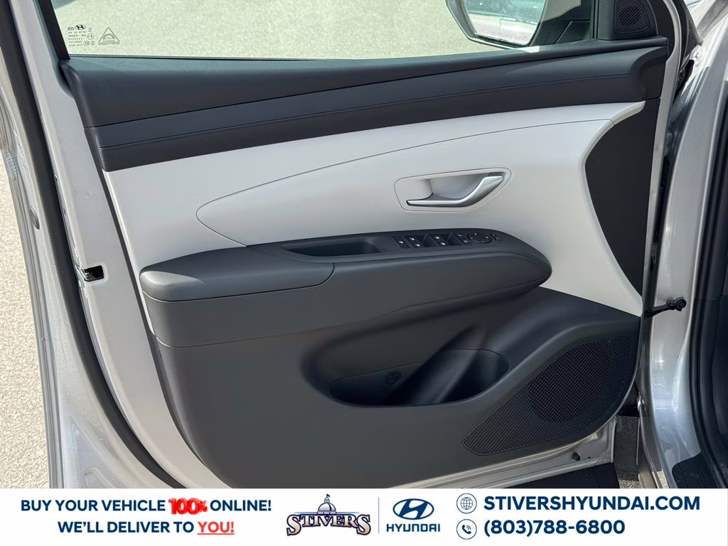 2026 Shimmering Silver Hyundai Tucson SEL FWD SUV