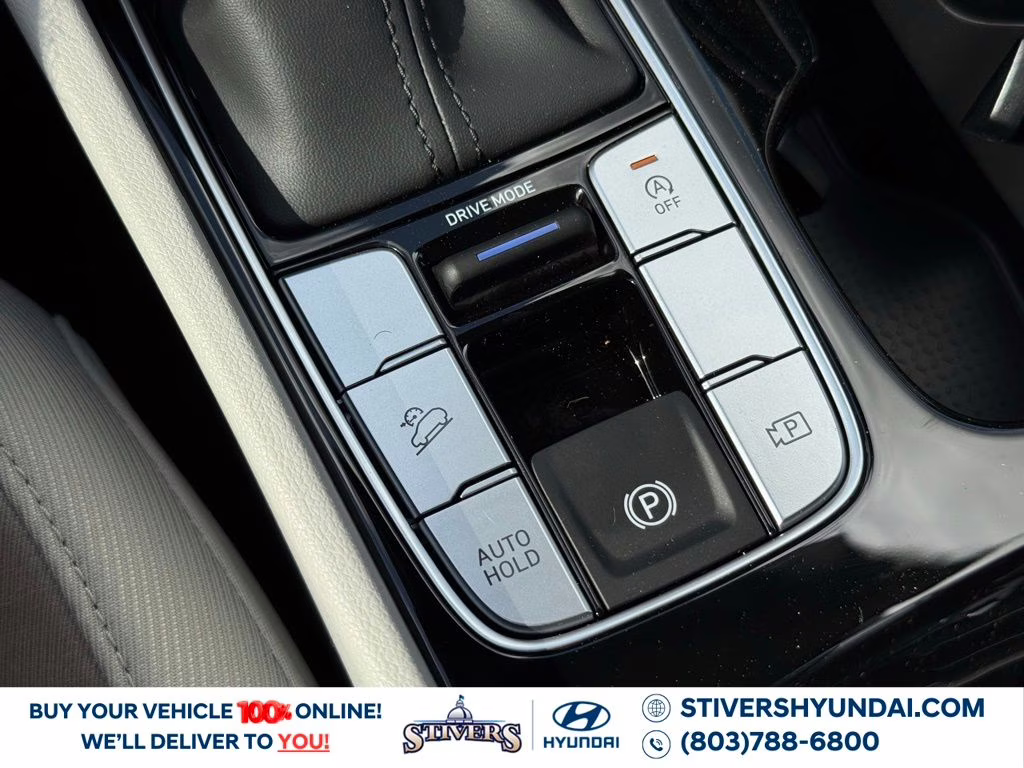 2026 Shimmering Silver Hyundai Tucson SEL FWD SUV