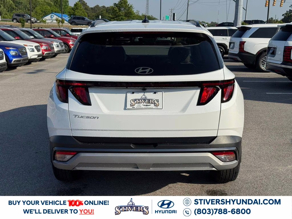 2026 White Pearl Hyundai Tucson SEL FWD SUV