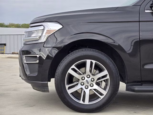 2024 Black Metallic Ford Expedition Limited 4X4 SUV