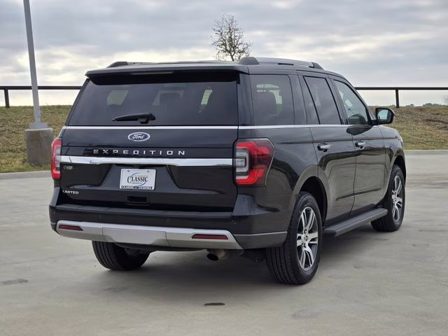 2024 Black Metallic Ford Expedition Limited 4X4 SUV