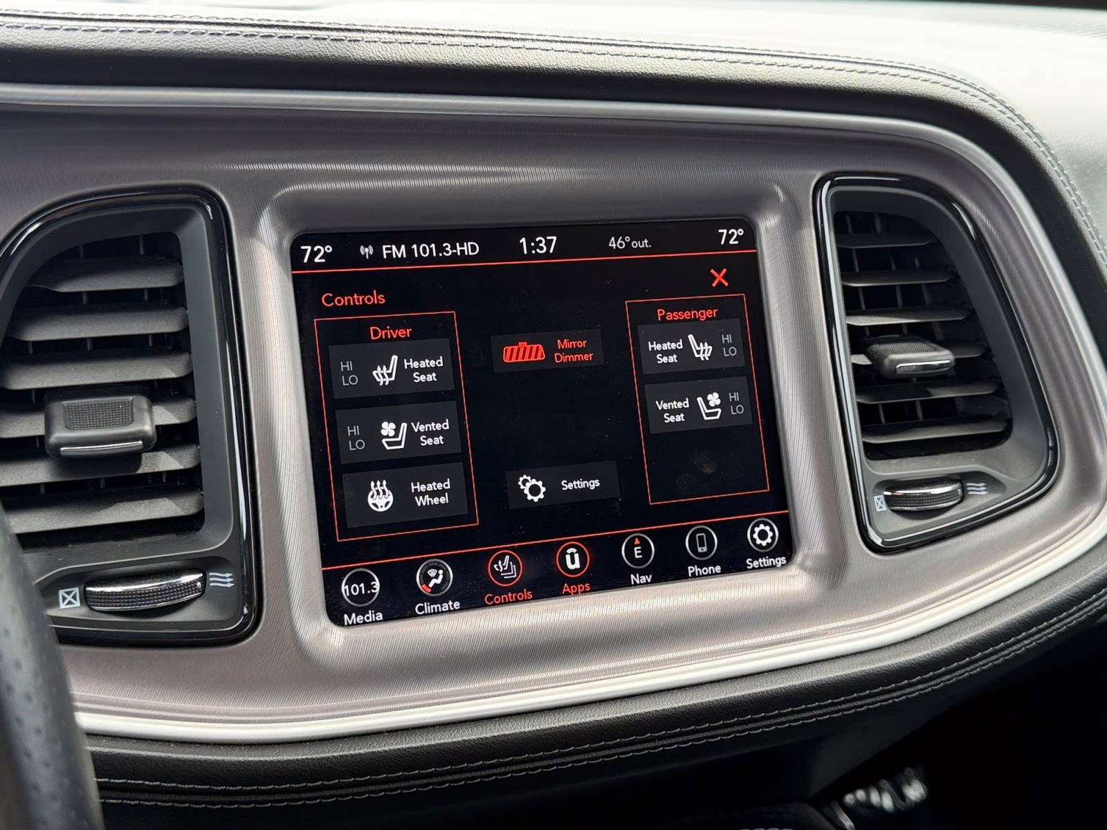 2022 Pitch Black Clearcoat Dodge Challenger R/T RWD Coupe