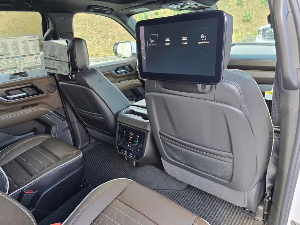 2026 Glacier White Tricoat GMC Yukon Denali Ultimate 4X4 SUV