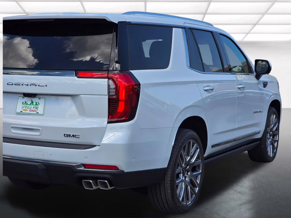 2026 Glacier White Tricoat GMC Yukon Denali Ultimate 4X4 SUV