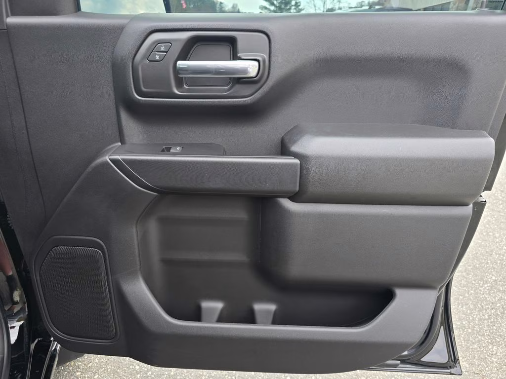 2025 Onyx Black GMC Sierra 1500 Pro 4X4 Truck