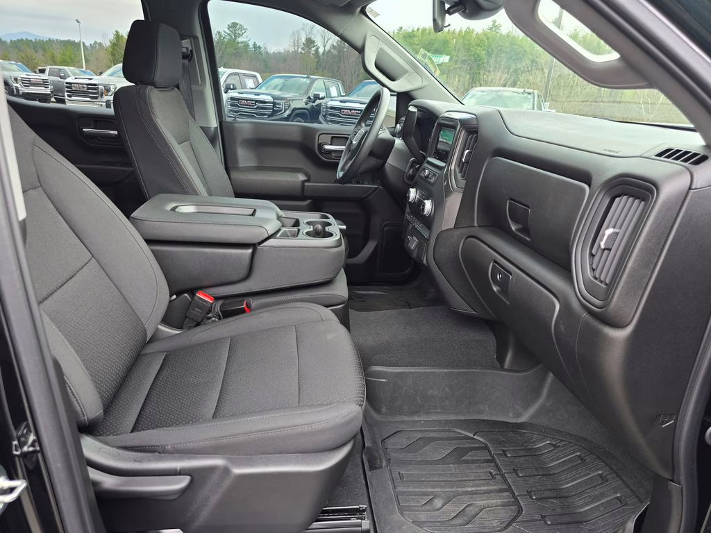 2025 Onyx Black GMC Sierra 1500 Pro 4X4 Truck