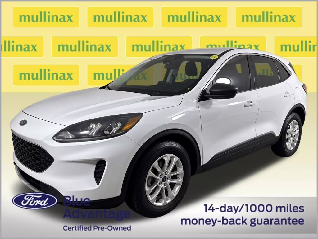 2022 Oxford White Ford Escape SE FWD SUV