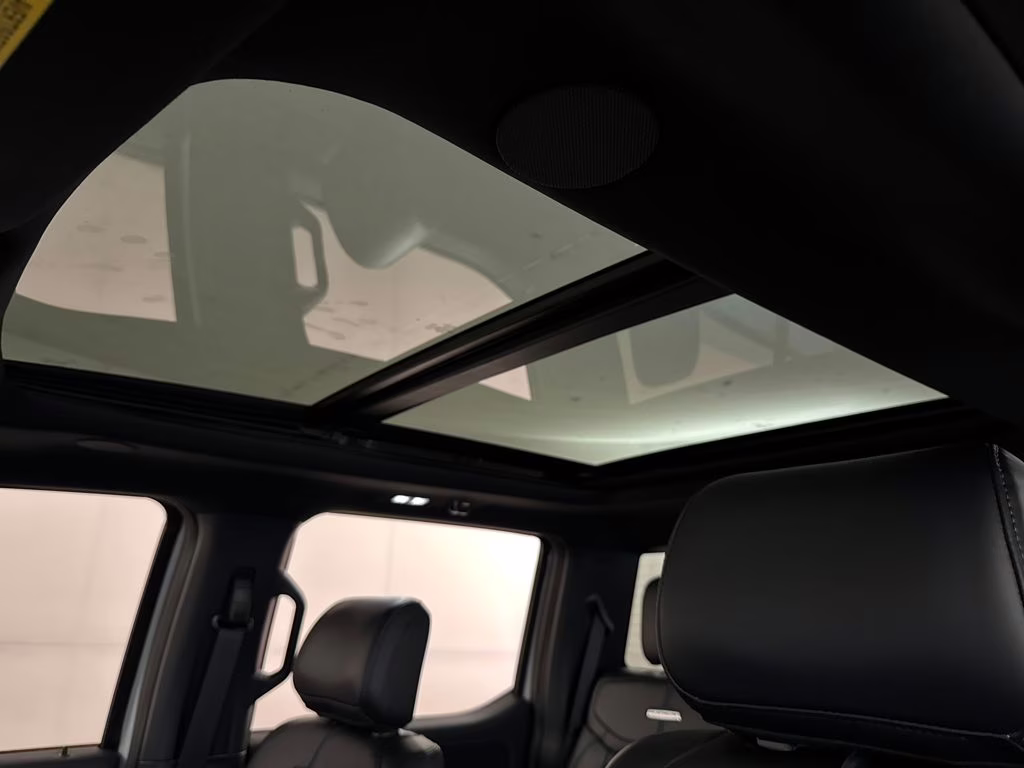 2026 Avalanche Ford Super Duty F-350 SRW Platinum 4X4 Truck