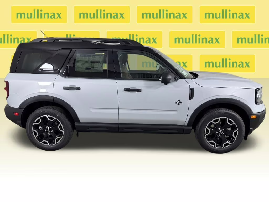 2026 Space White Metallic Ford Bronco Sport Outer Banks 4X4 SUV