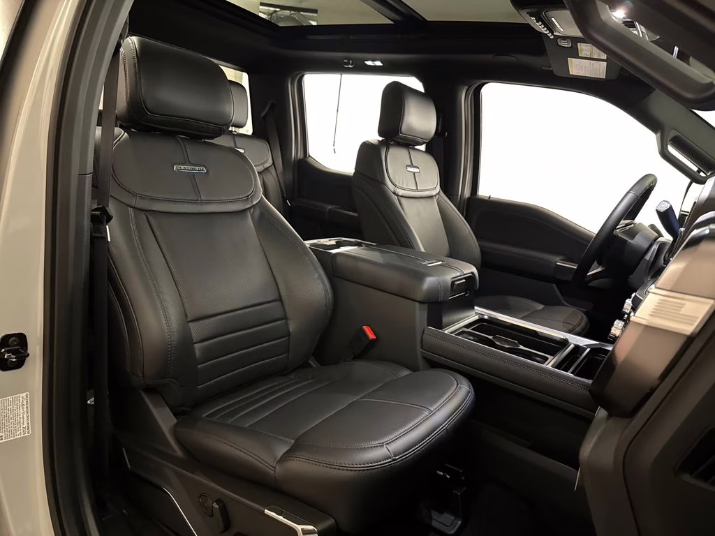 2026 Avalanche Ford Super Duty F-350 SRW Platinum 4X4 Truck