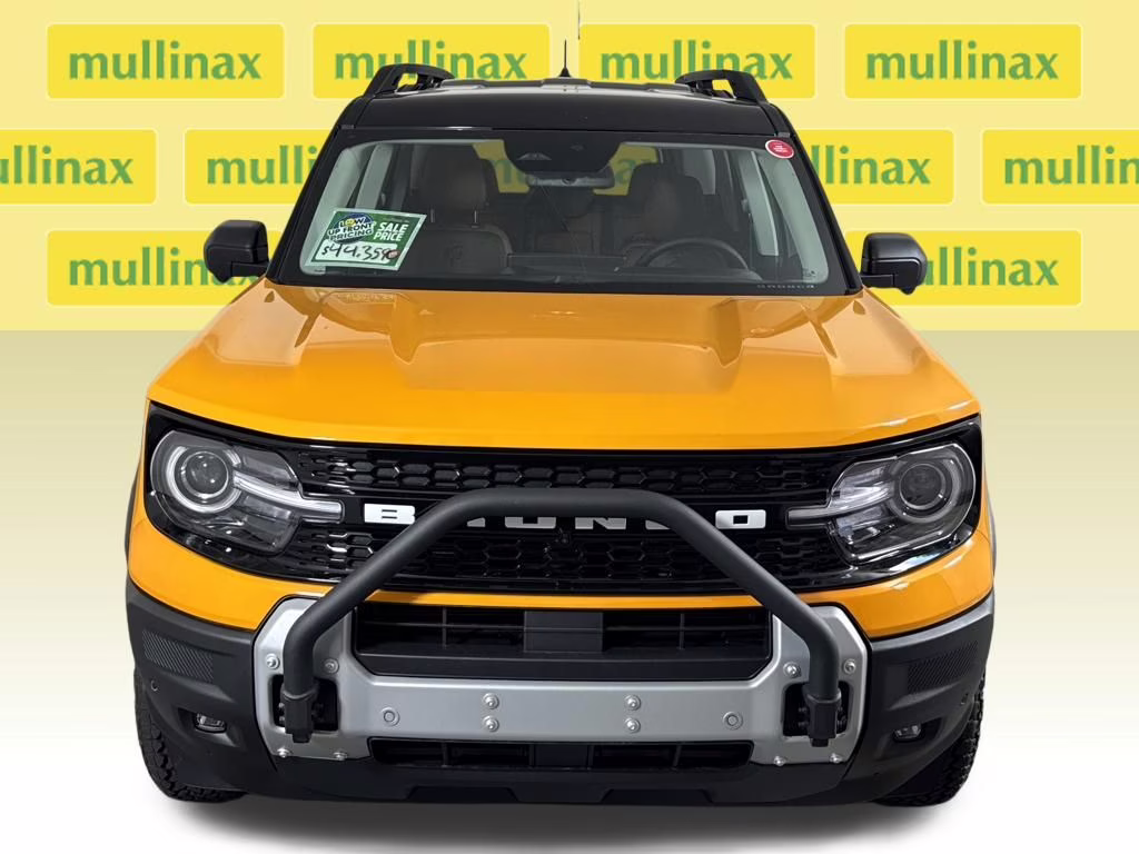 2026 Orange Fury Metallic Tri-Coat Ford Bronco Sport Outer Banks 4X4 SUV