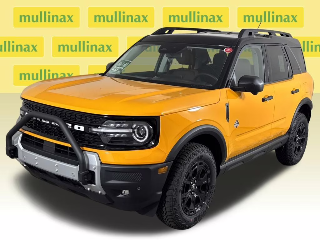 2026 Orange Fury Metallic Tri-Coat Ford Bronco Sport Outer Banks 4X4 SUV