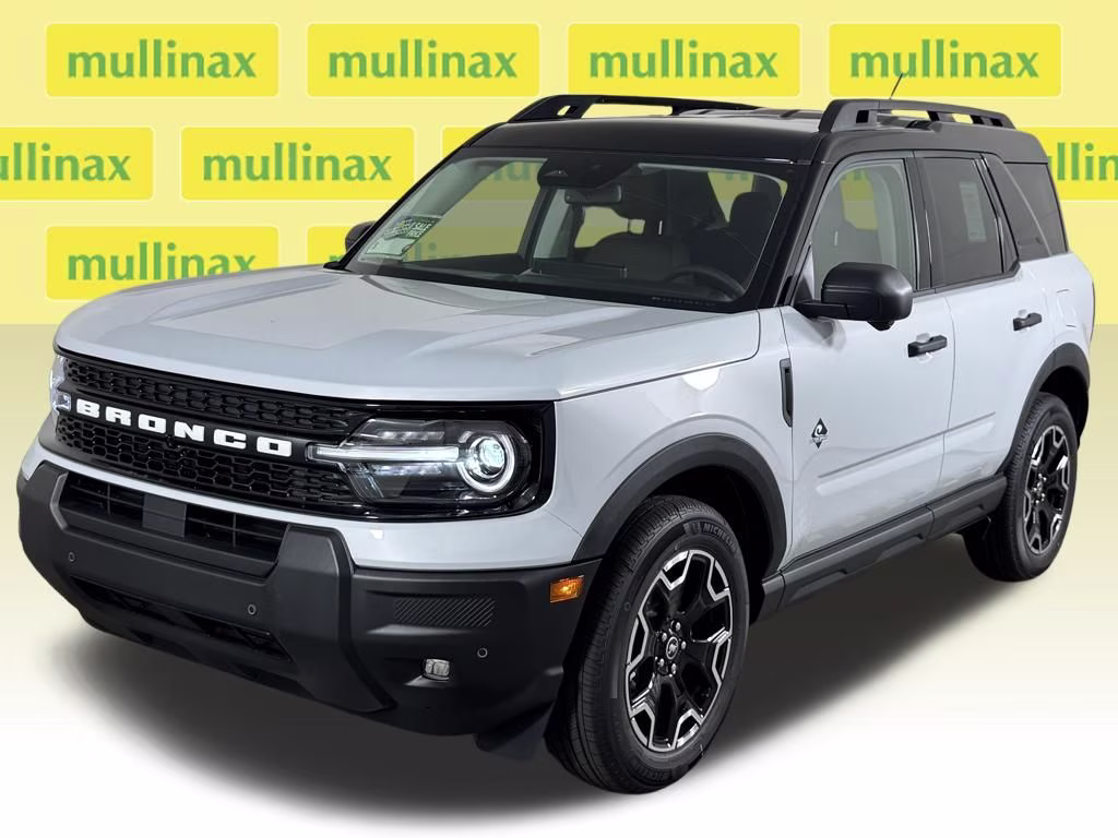 2026 Space White Metallic Ford Bronco Sport Outer Banks 4X4 SUV