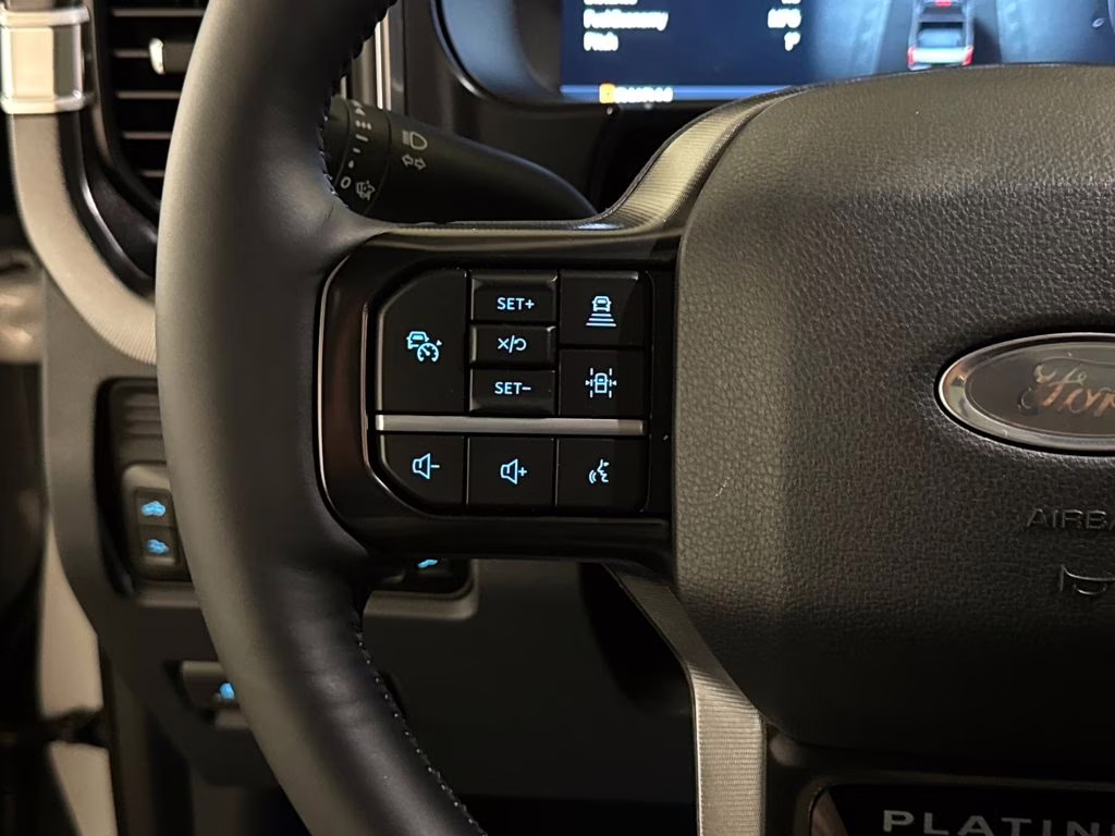 2026 Avalanche Ford Super Duty F-350 SRW Platinum 4X4 Truck