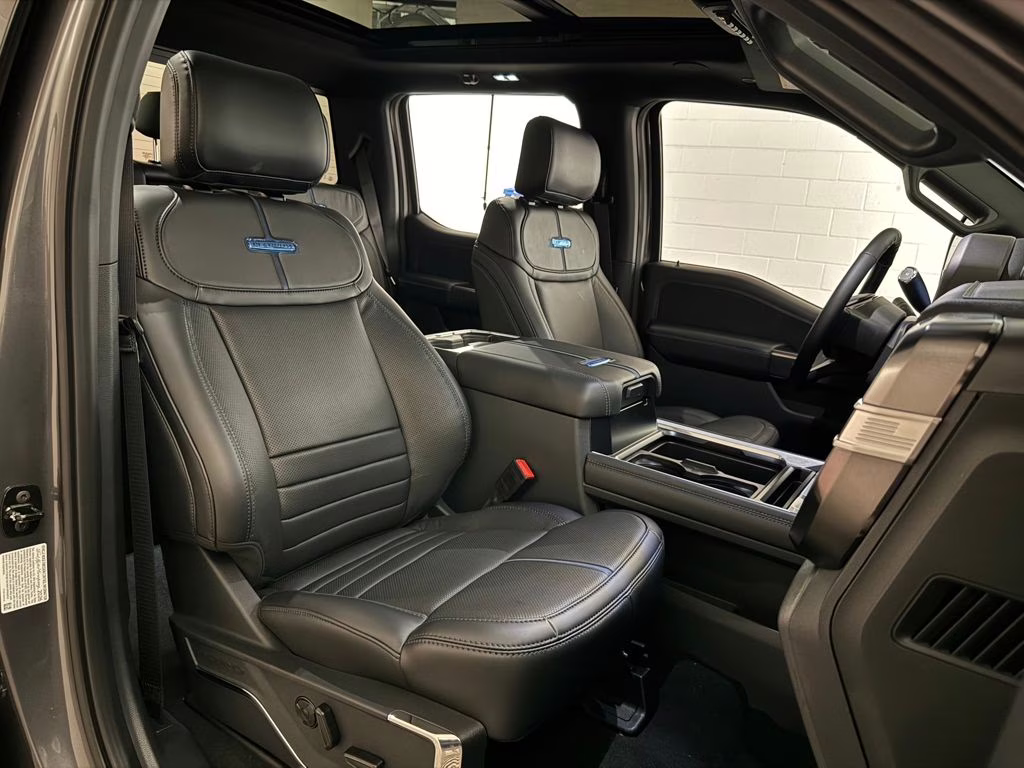 2026 Carbonized Gray Metallic Ford Super Duty F-350 SRW Platinum 4X4 Truck