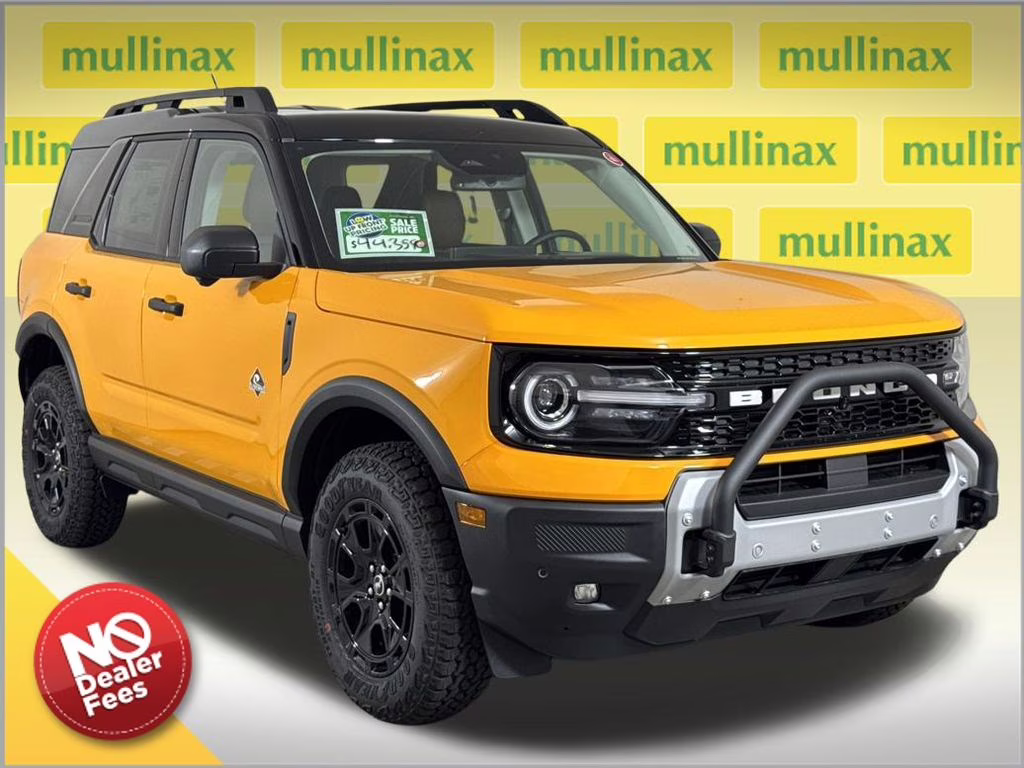 2026 Orange Fury Metallic Tri-Coat Ford Bronco Sport Outer Banks 4X4 SUV