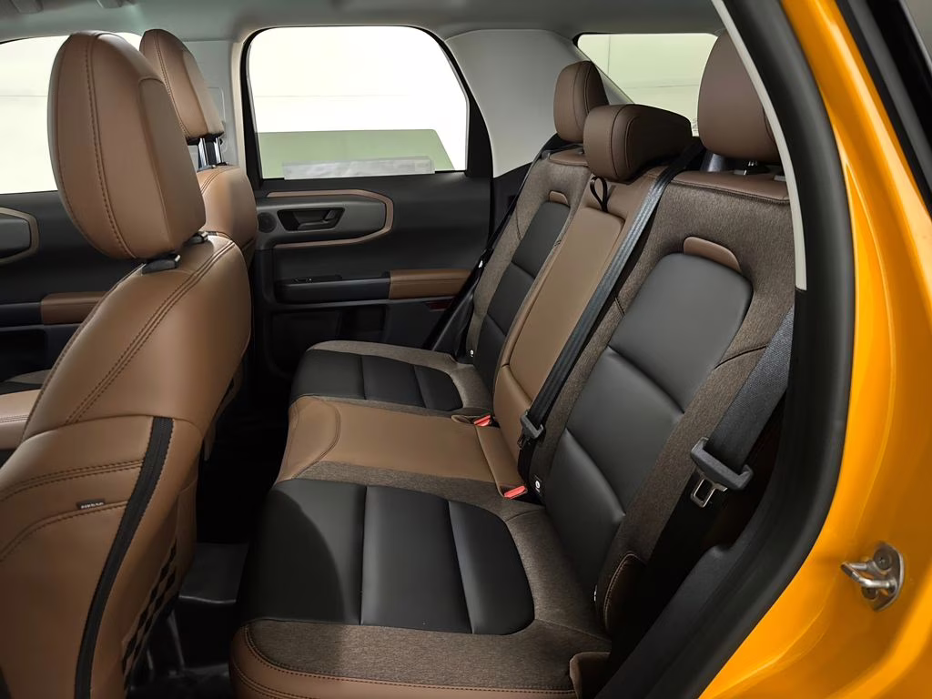 2026 Orange Fury Metallic Tri-Coat Ford Bronco Sport Outer Banks 4X4 SUV