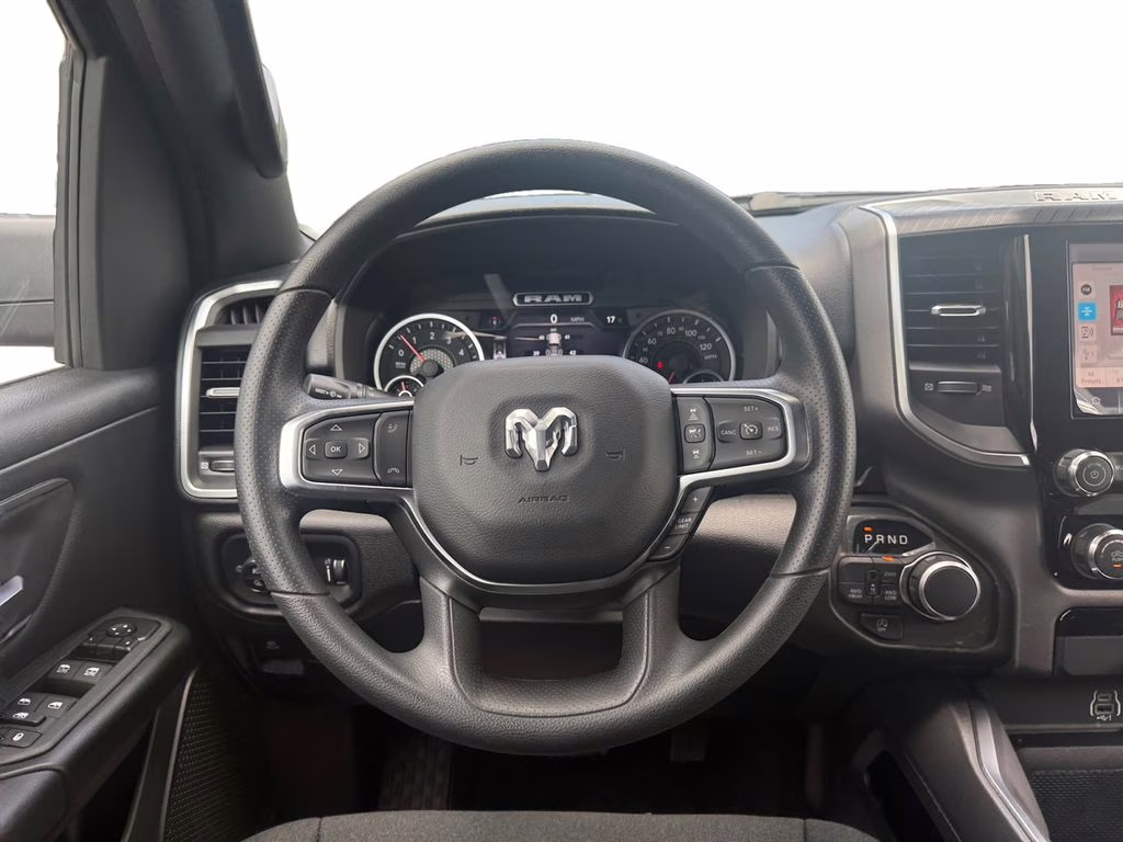 2026 Diamond Black Crystal Pearlcoat Ram 1500 Express 4X4 Truck