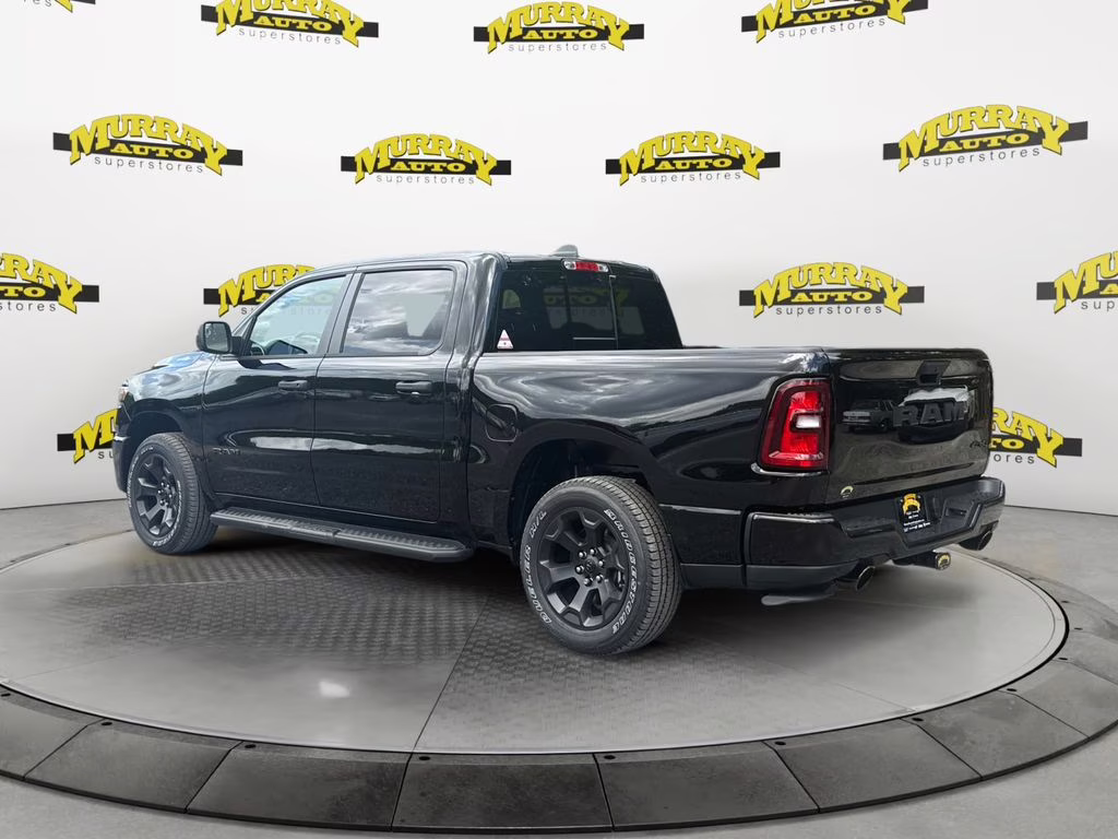 2026 Diamond Black Crystal Pearlcoat Ram 1500 Express 4X4 Truck