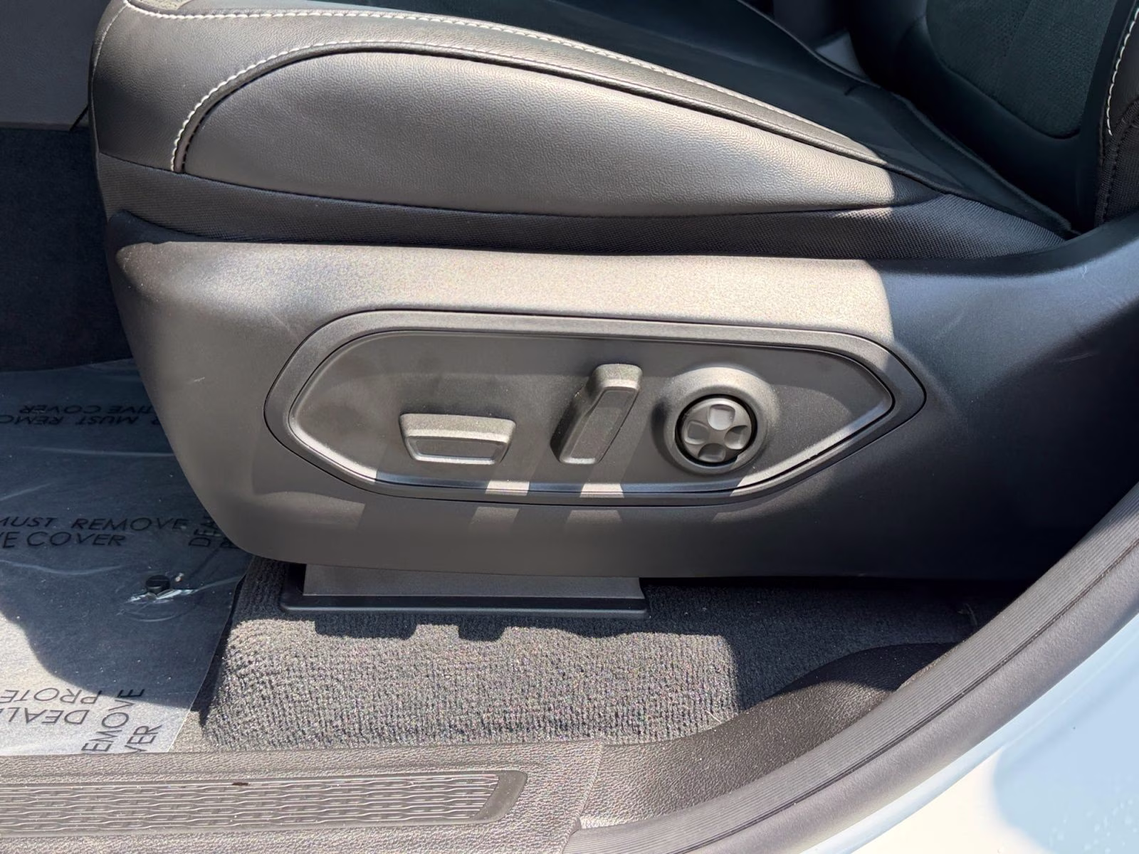 2026 Bright White Clearcoat Jeep Grand Cherokee Altitude 4X4 SUV