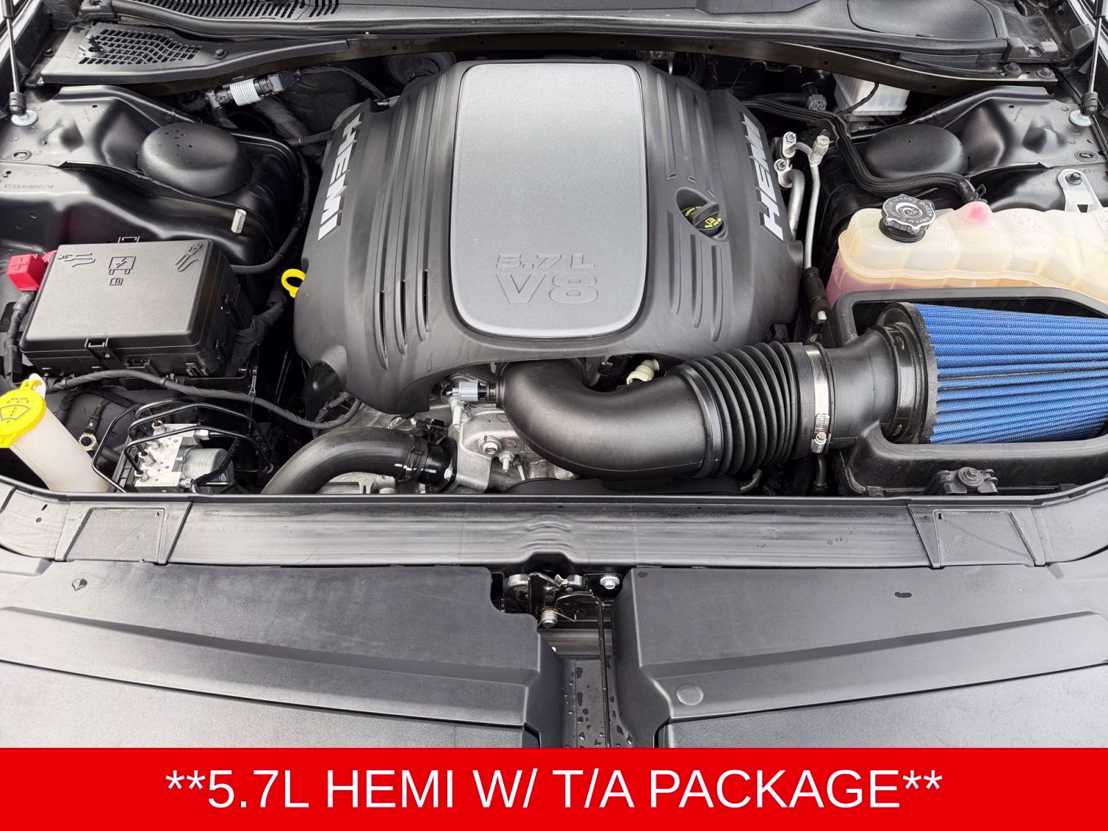 2022 Pitch Black Clearcoat Dodge Challenger R/T RWD Coupe